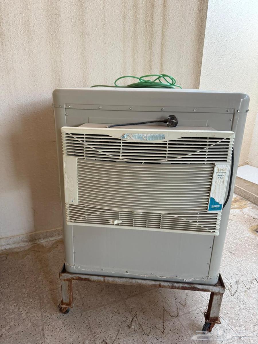Air conditioner, seating sets, and washing machine64446842913282110