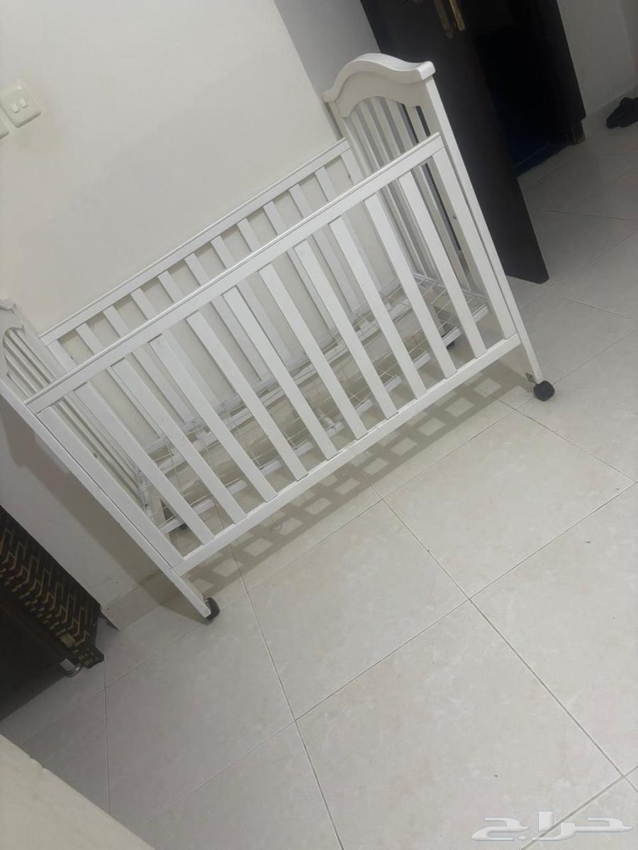 سرير أطفال للبيع64445485991170112