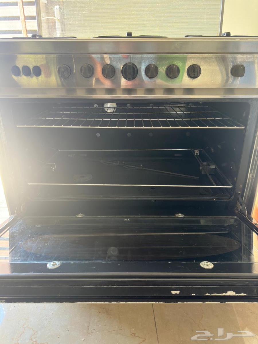 فرن غاز خمس عيون مع إسطوانة غاز حالته نظيفة64443736022145110