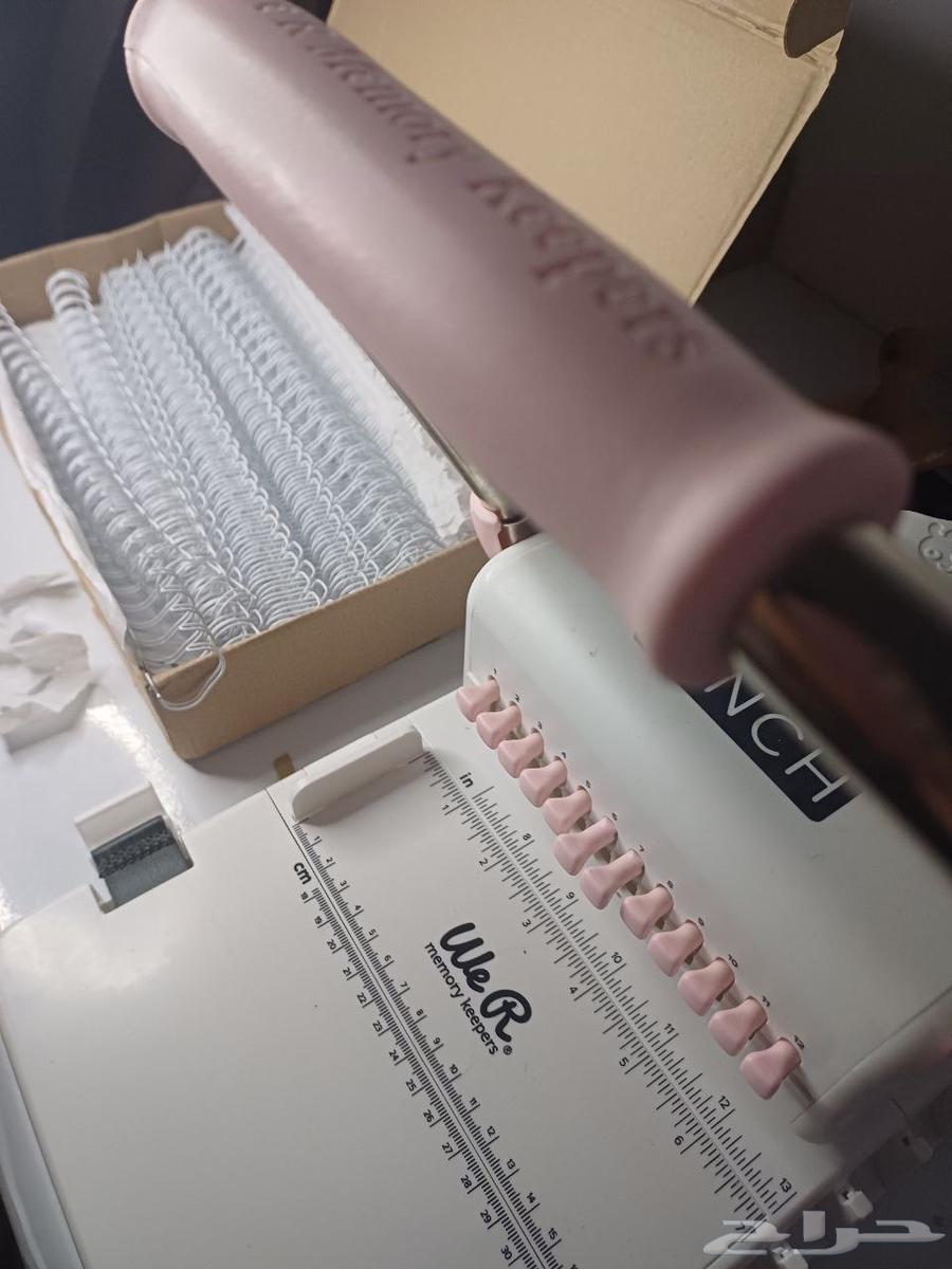 آلة تخريم الورق سينش مع أسلاك الربط كله ب 400 ريال64446470189187110