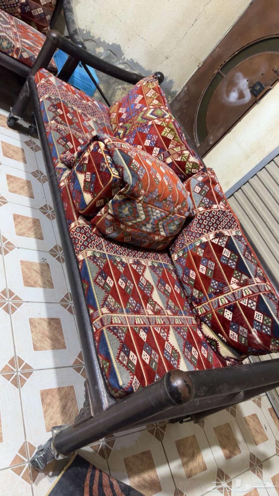 مجلس جديد والحديد غير مصدي والفرش بعد حلو قابل لتفاوض 3قطع64456585619713113