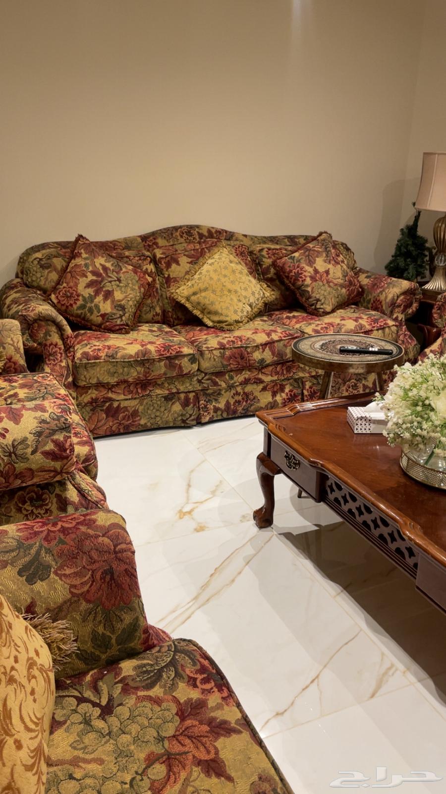 كنب سبعه الى تسعه اشخاص64456476194178111