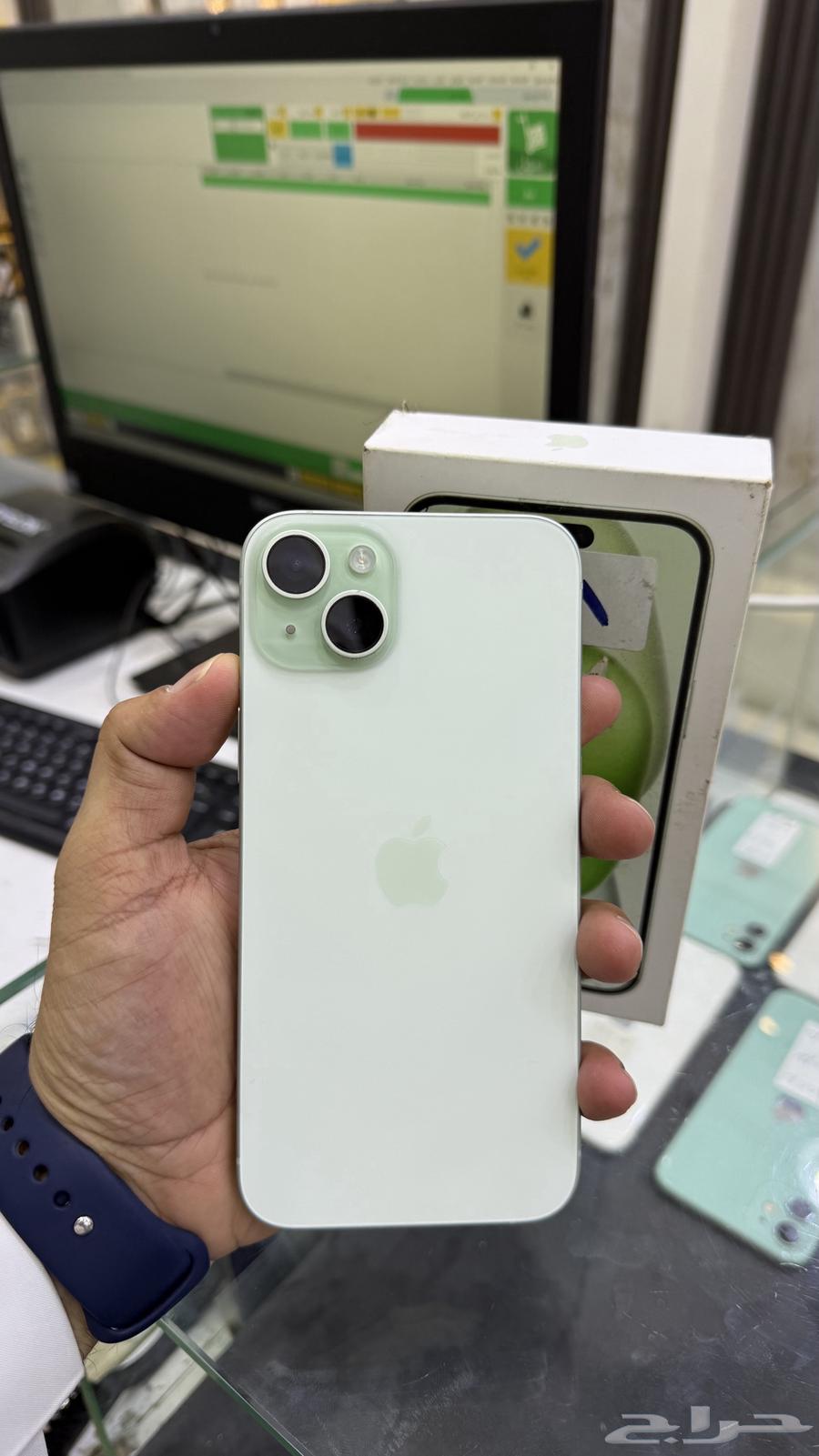 للبيع ايفون 15 بلس 12864455714189955111