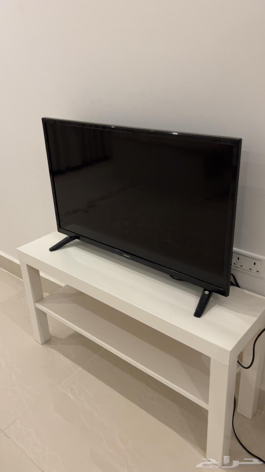 New white table, hardly used, from IKEA64455495152129110