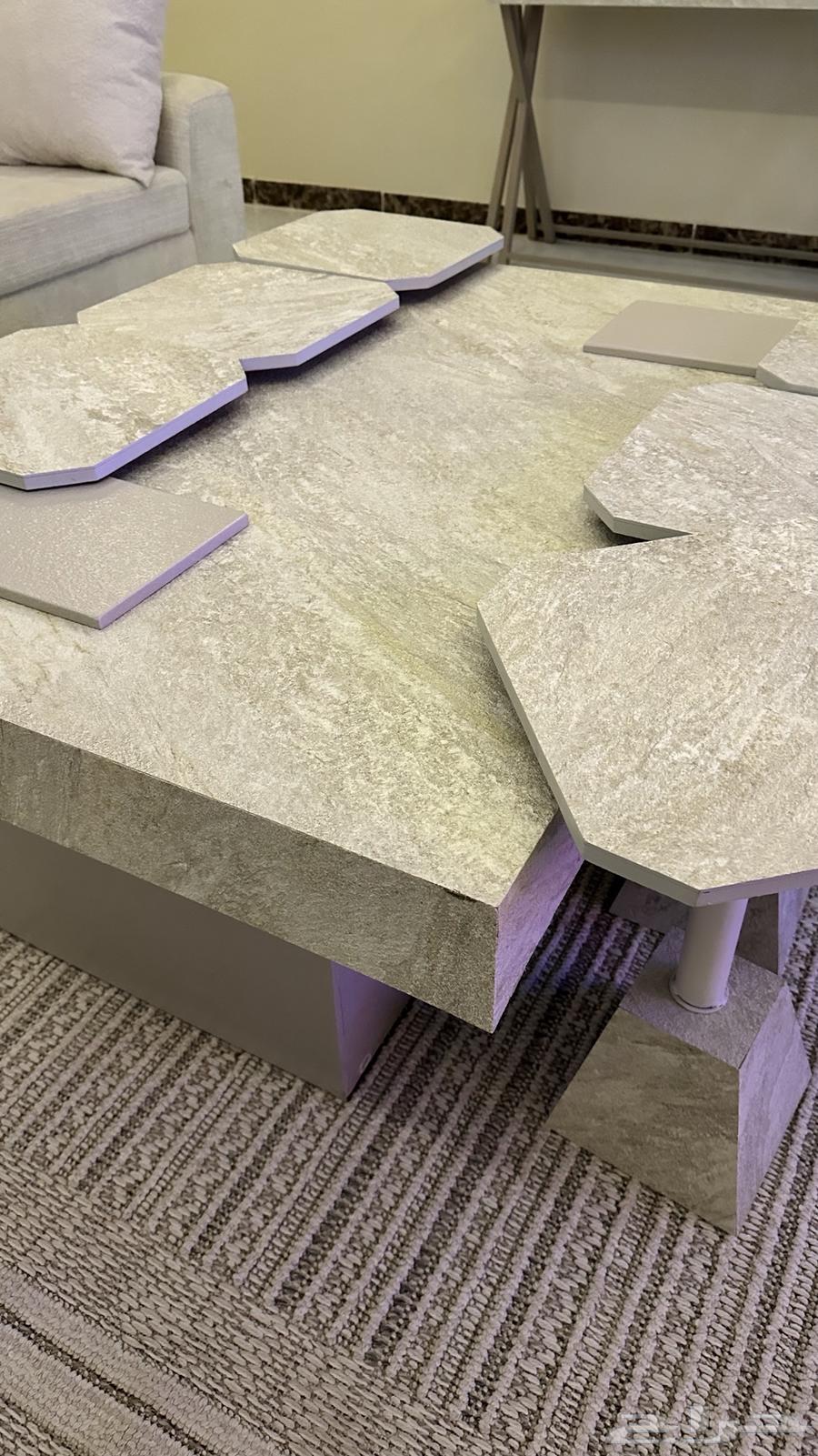 طاوله مجلس مع ست طاولات ضيافه جديده سعر البيع 580 ريال64454908898050111