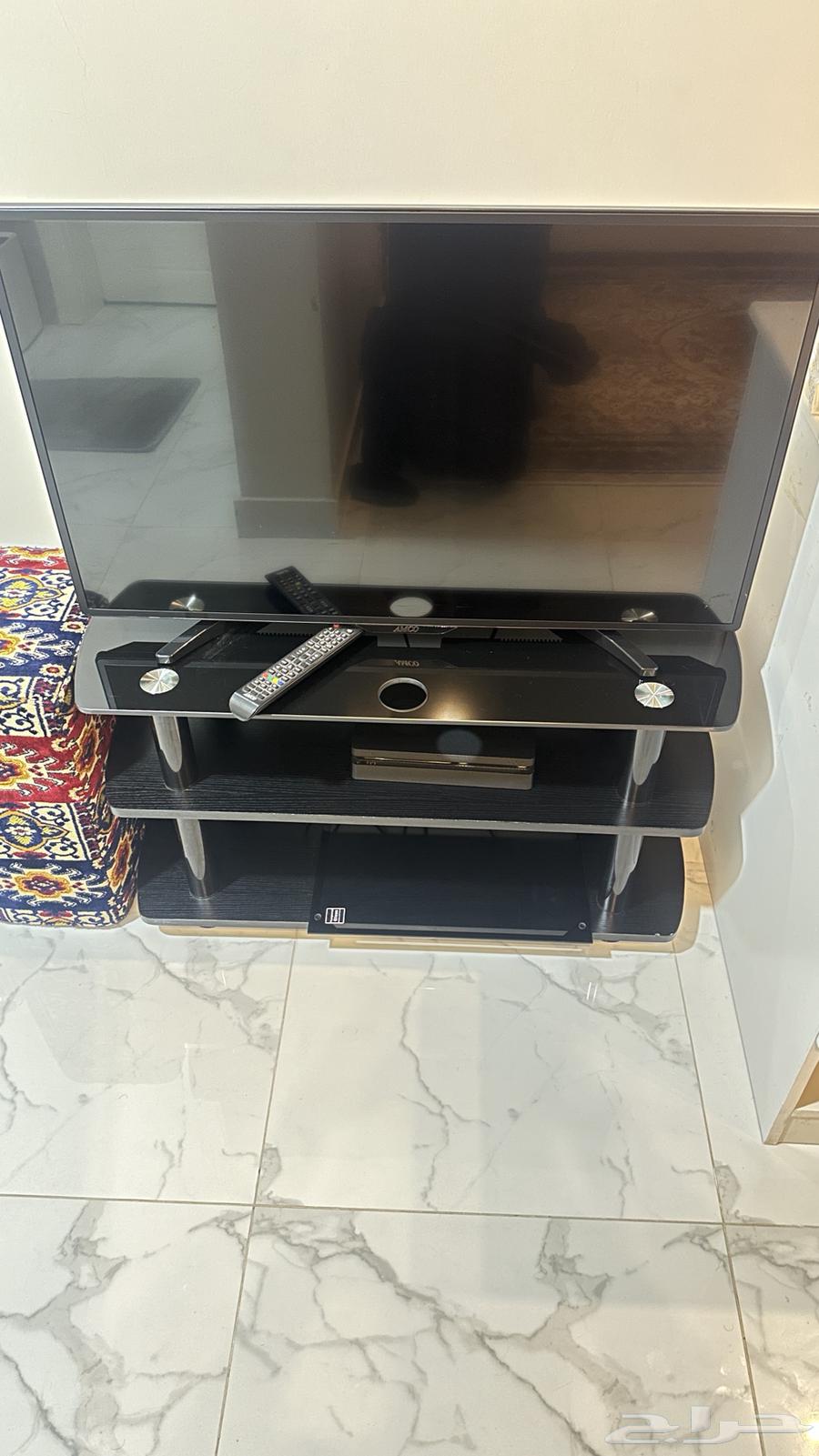 شاشه مع طاوله تلفزيون64455413913474112