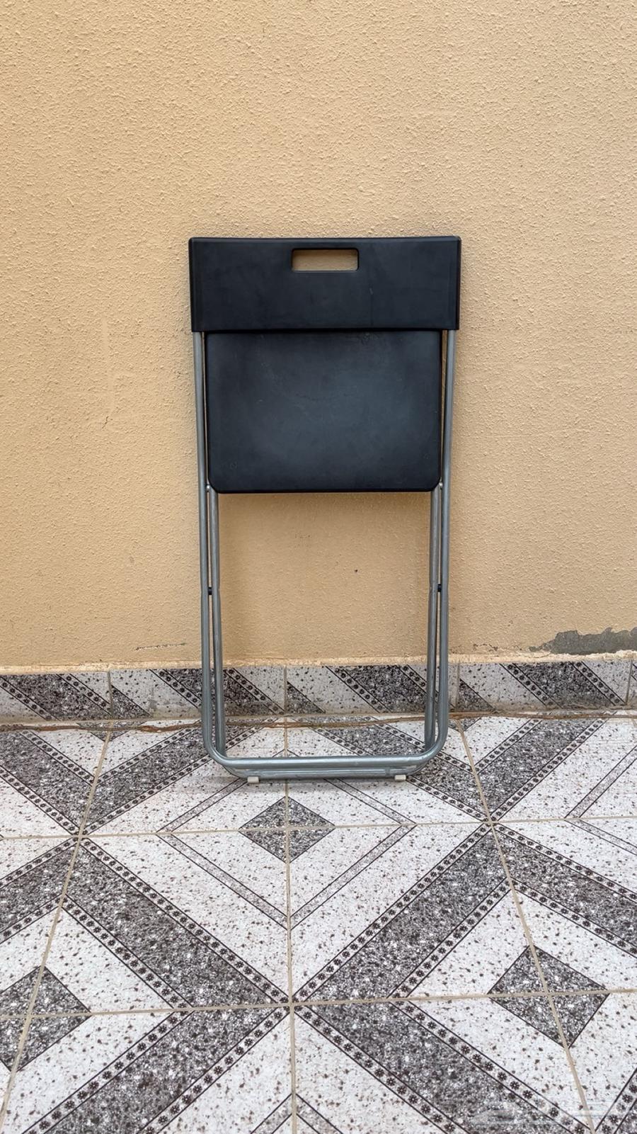 كرسي يتسفط من إيكيا السويد64453682833155110