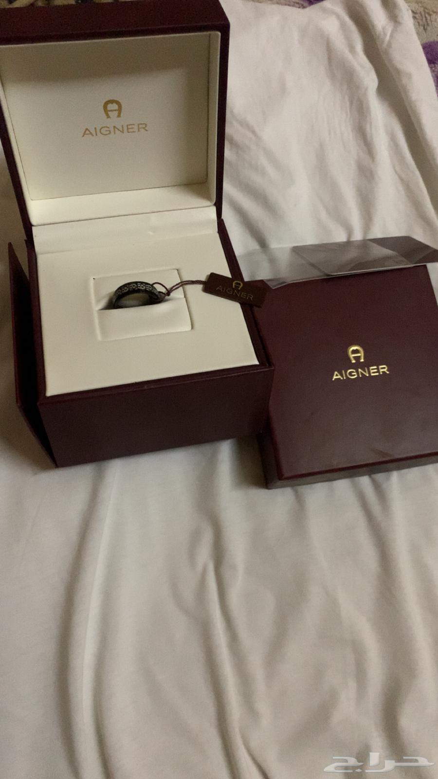 New double gold ring, size 664451796174721110