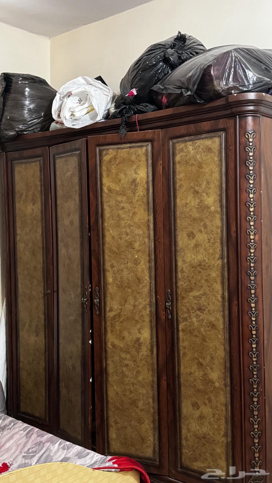 دولاب للبيع64451956556161110