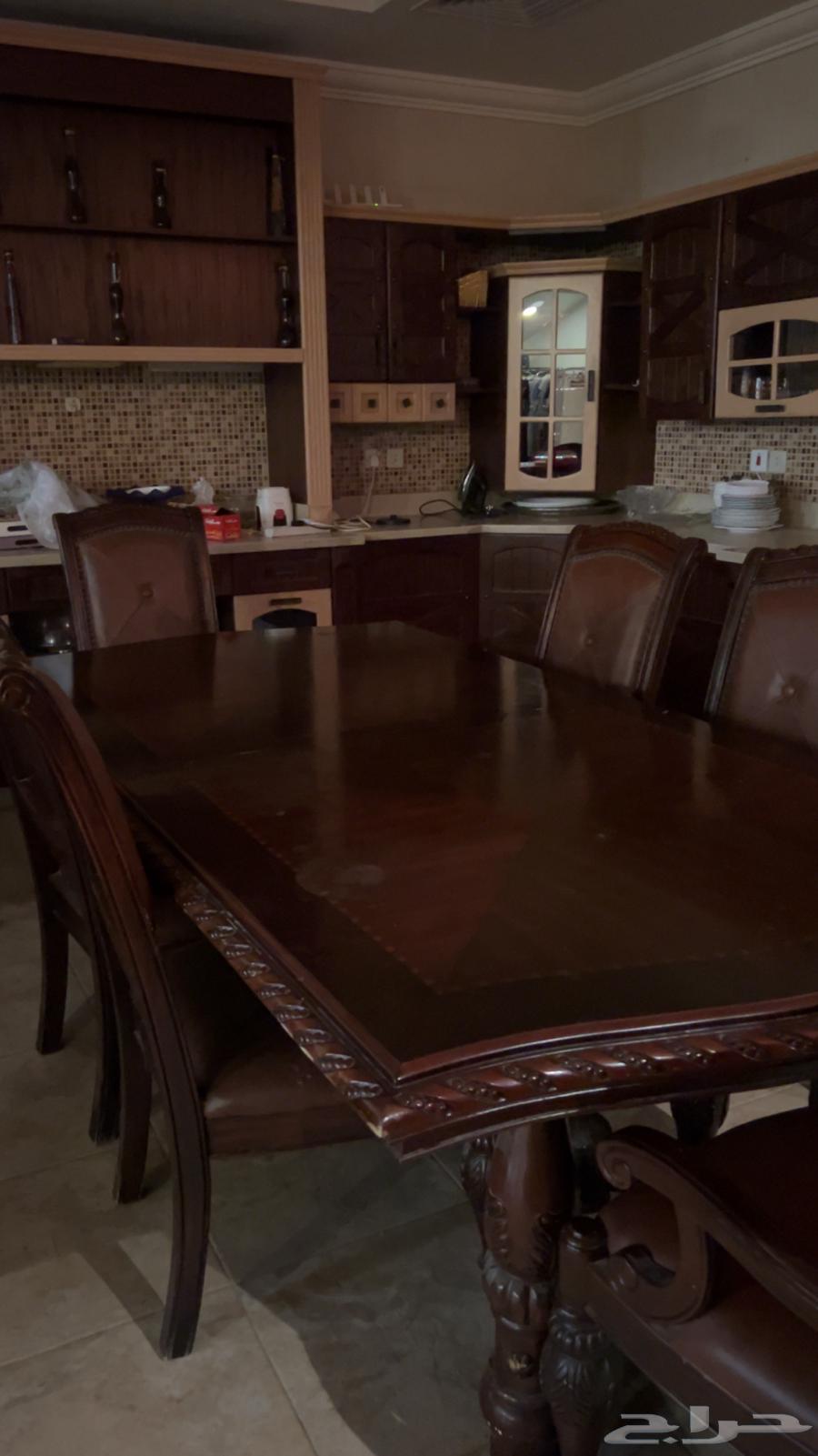 Dining table64453572445441110