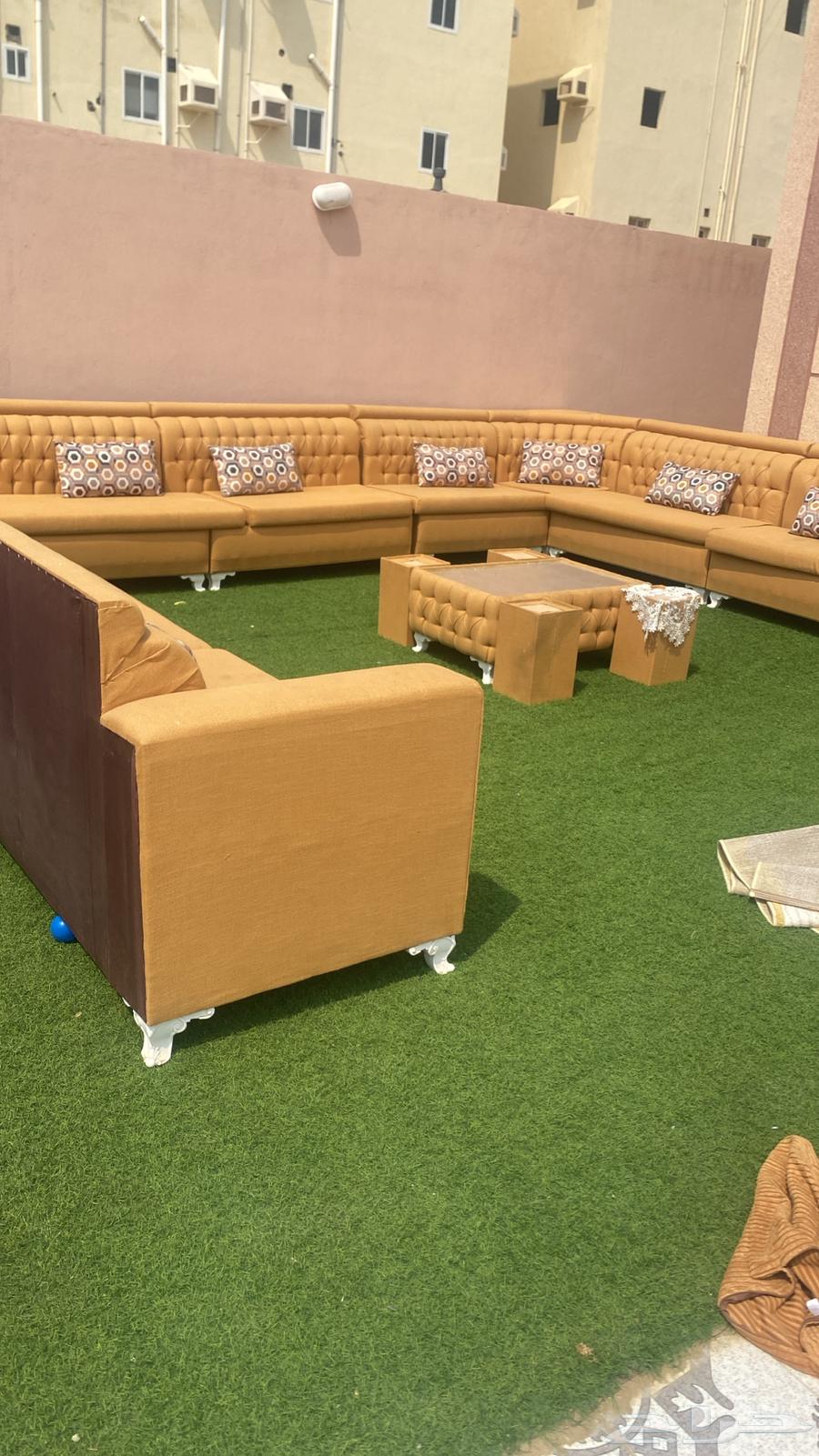 للبيع كنب 7 قطع مع الطاوله64451659498499110