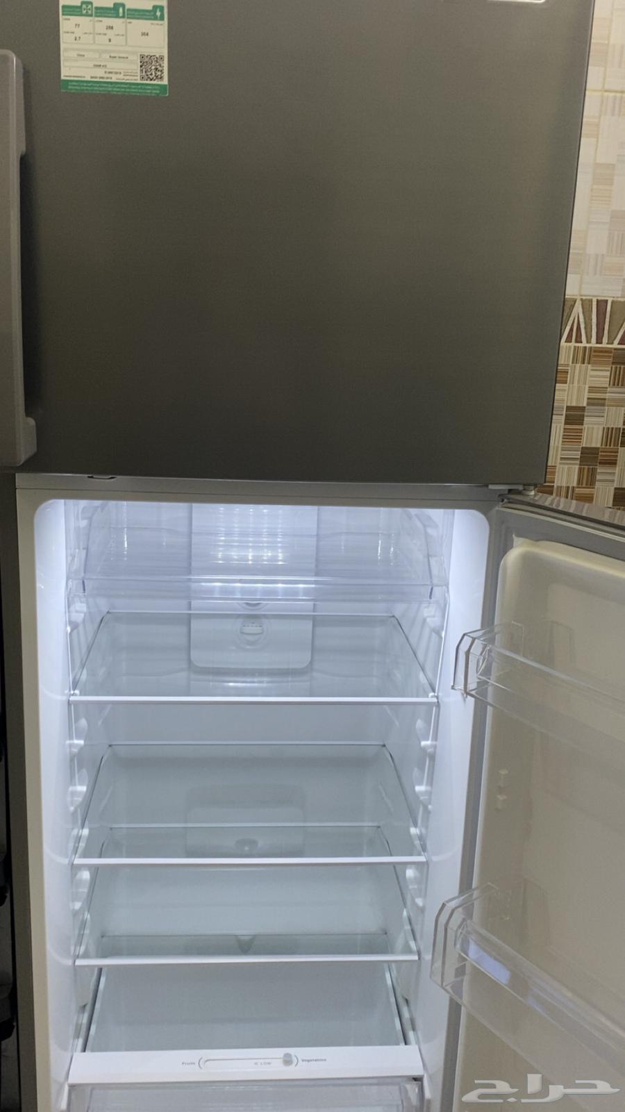 Refrigerator one year of use, reason for sale: moving to a new house64455879912705112