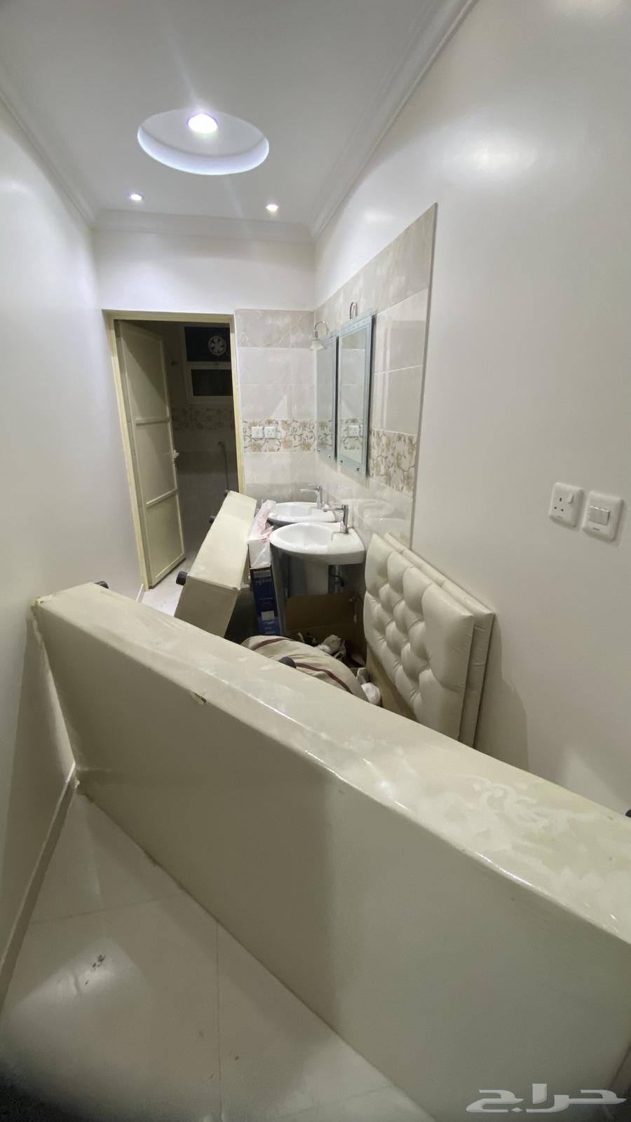 سرير للبيع64457144997505110