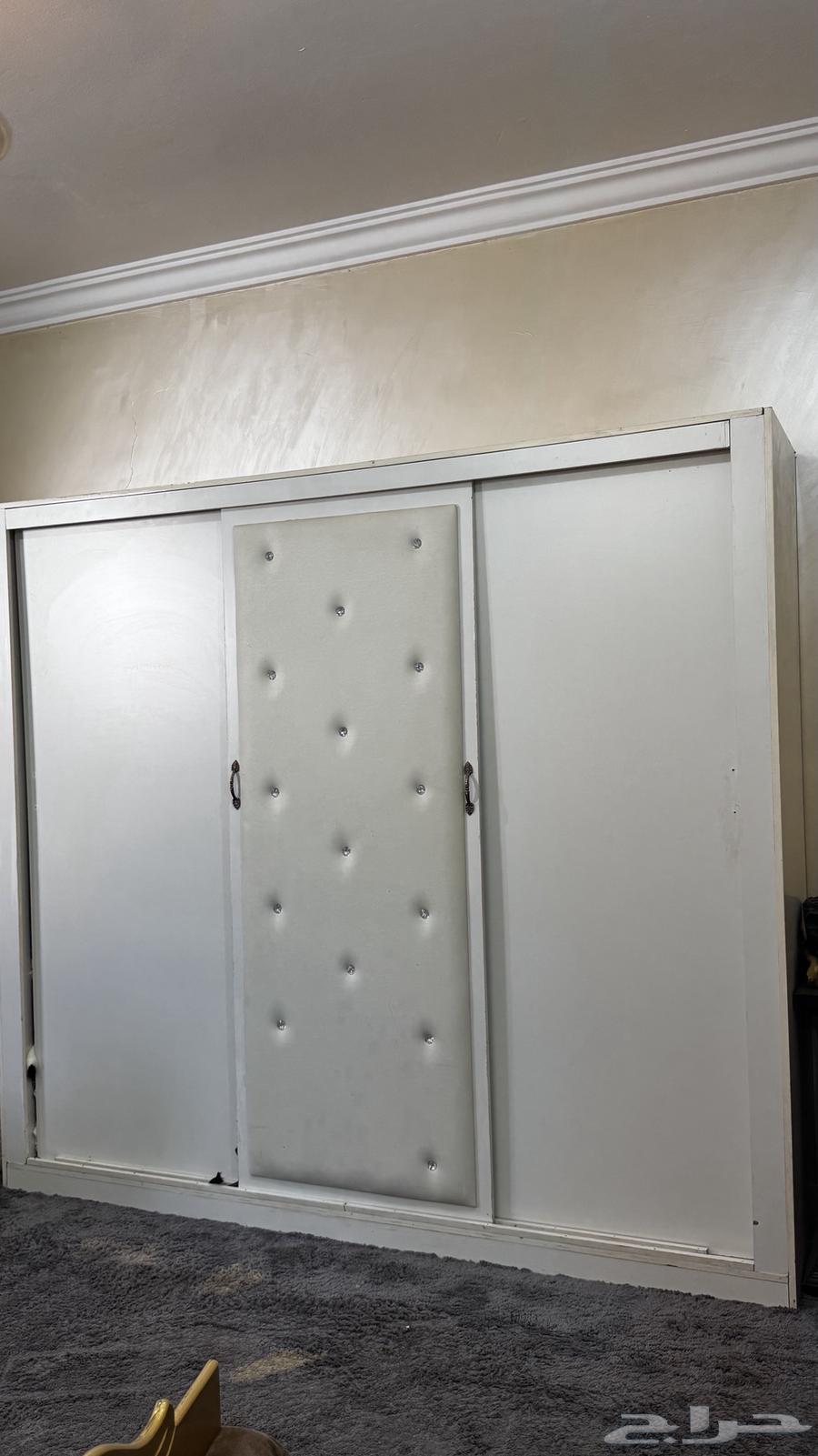 دولاب للبيع64451956556161111