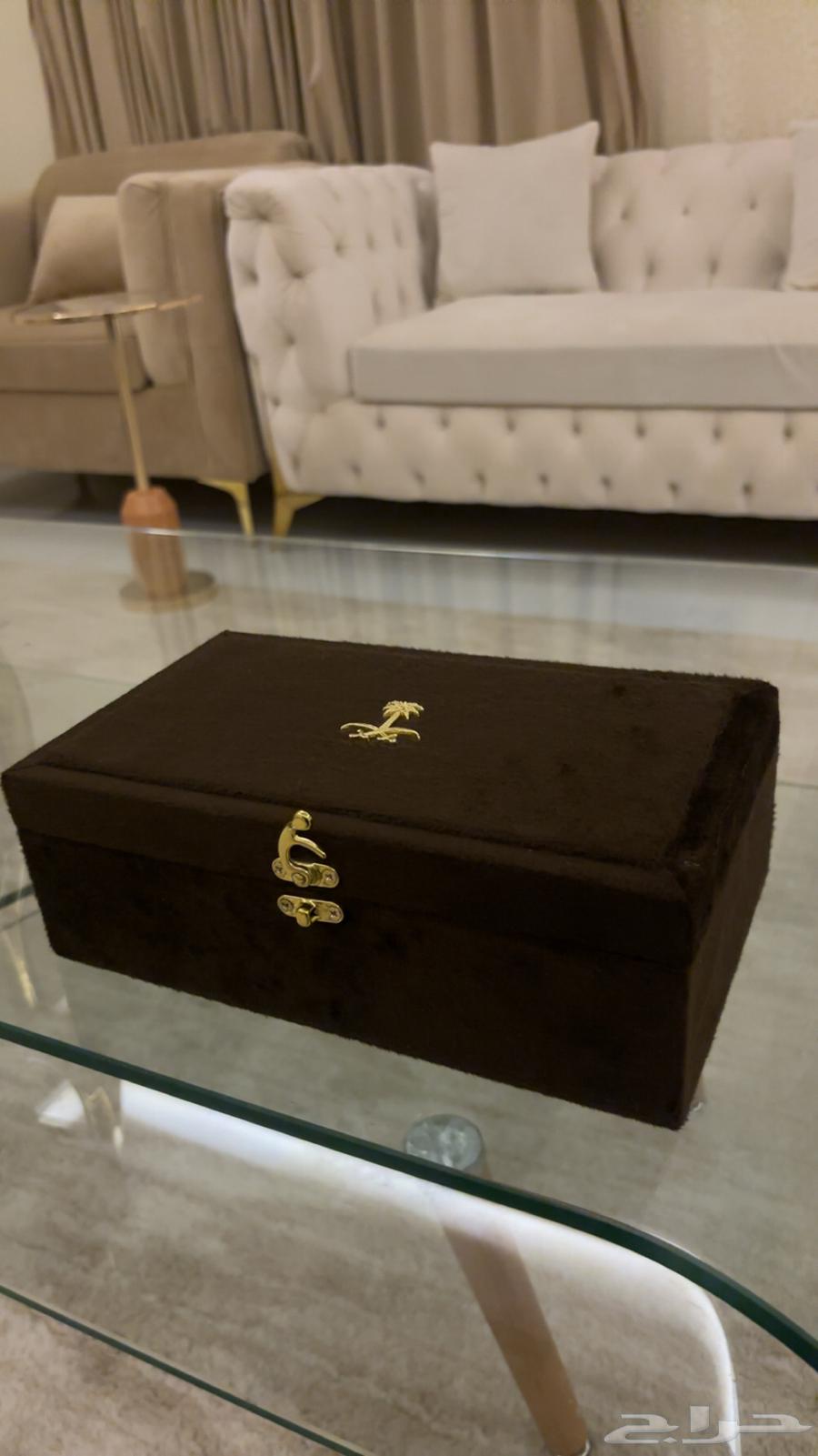 للبيع عود فخم ذوق تايقر وعود ازرق64404472930561110