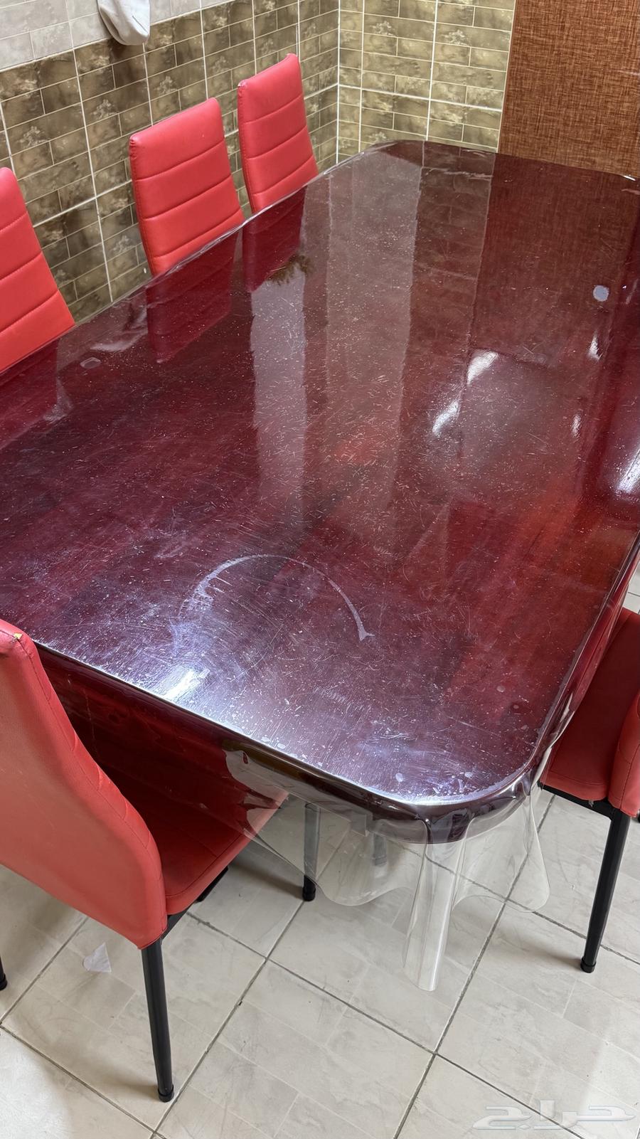 Dining table64453889376514110