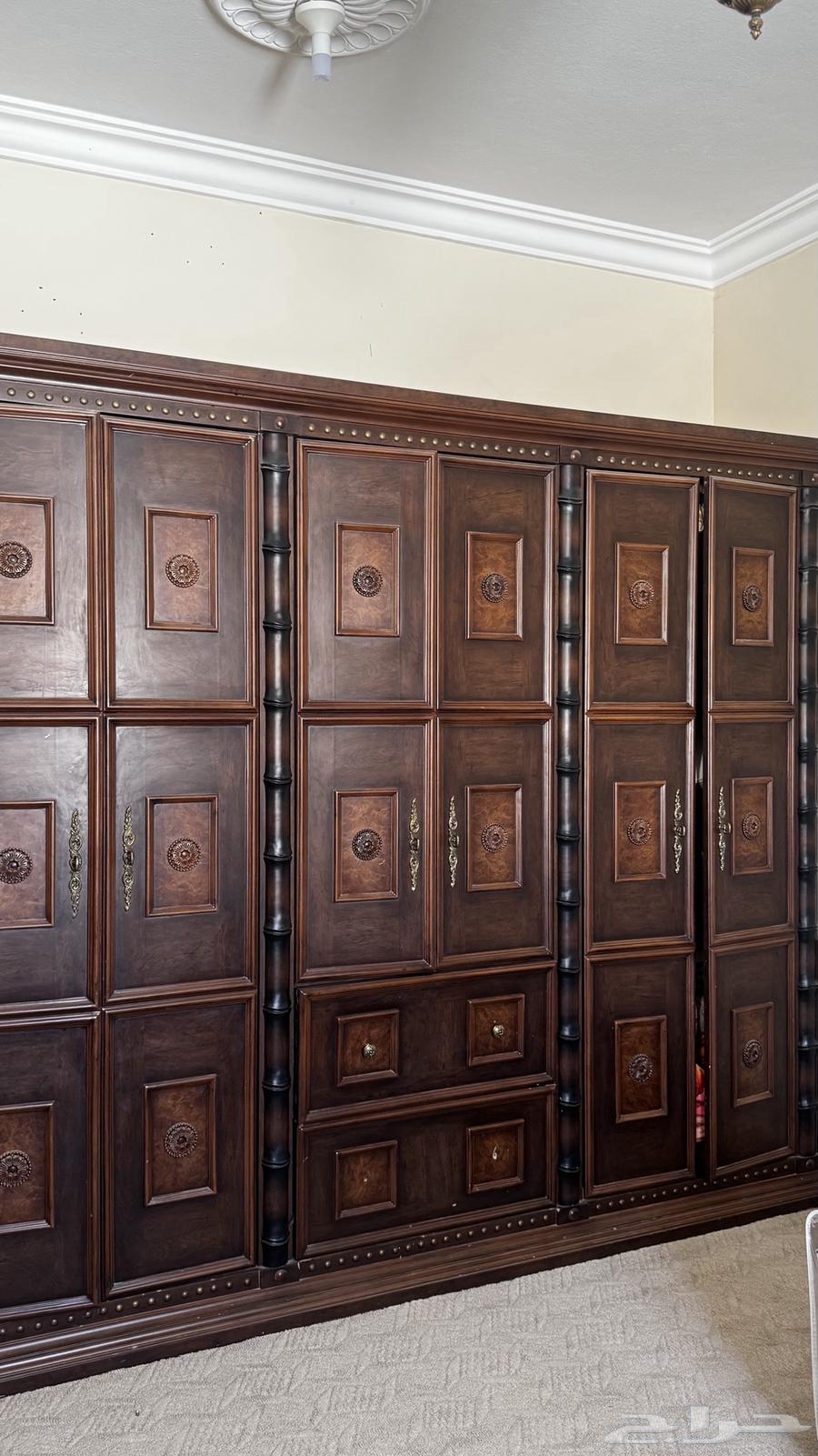 دولاب للبيع64451956556161113