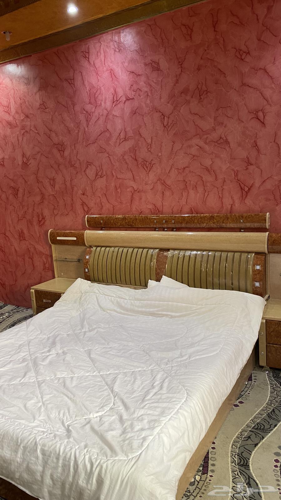 غرفه نوم مستخدمه شبه جديده خاليه من الكسور64454936555139112