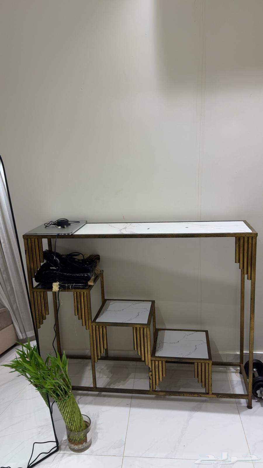 Tables64450678098434111