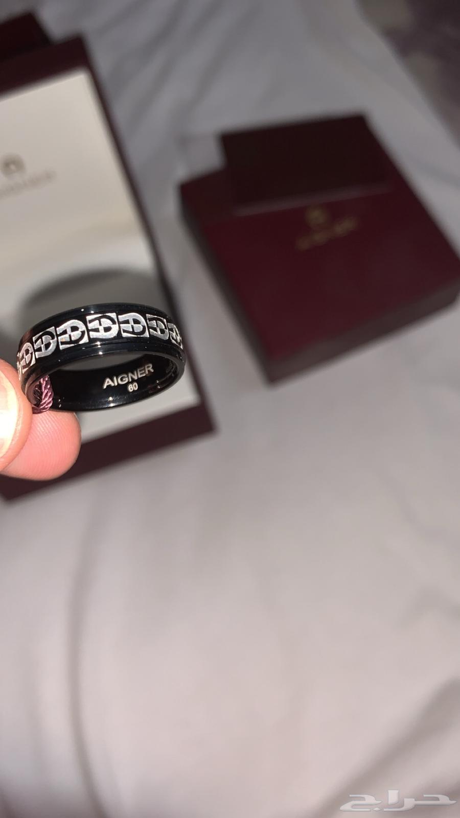 New double gold ring, size 664451796174721112