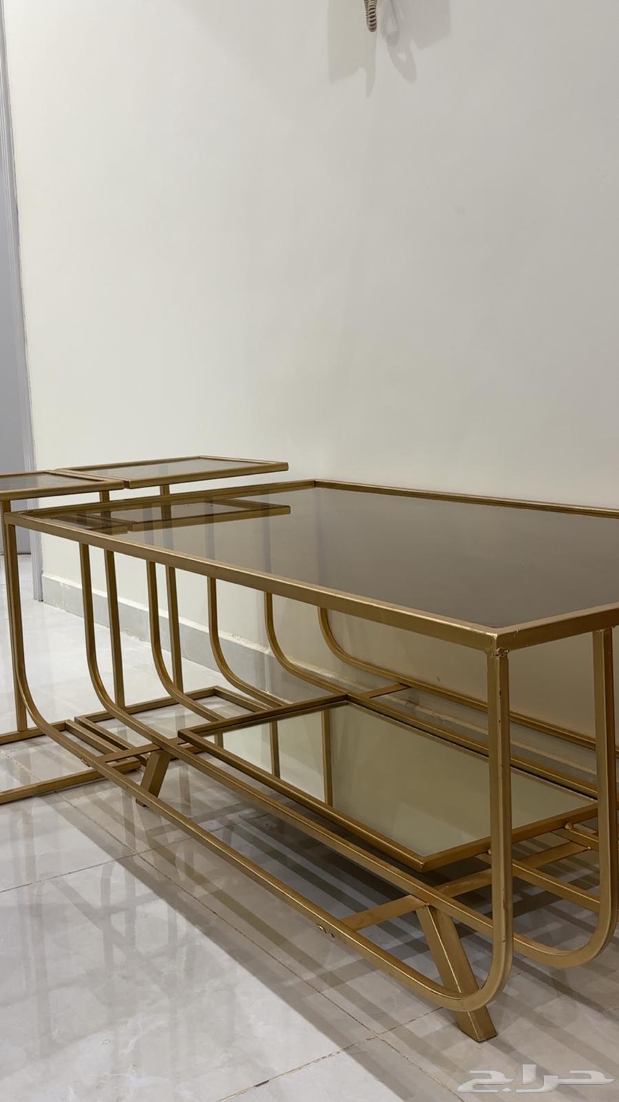 طاولة للبيع مع اربع خدمات64454853041027110