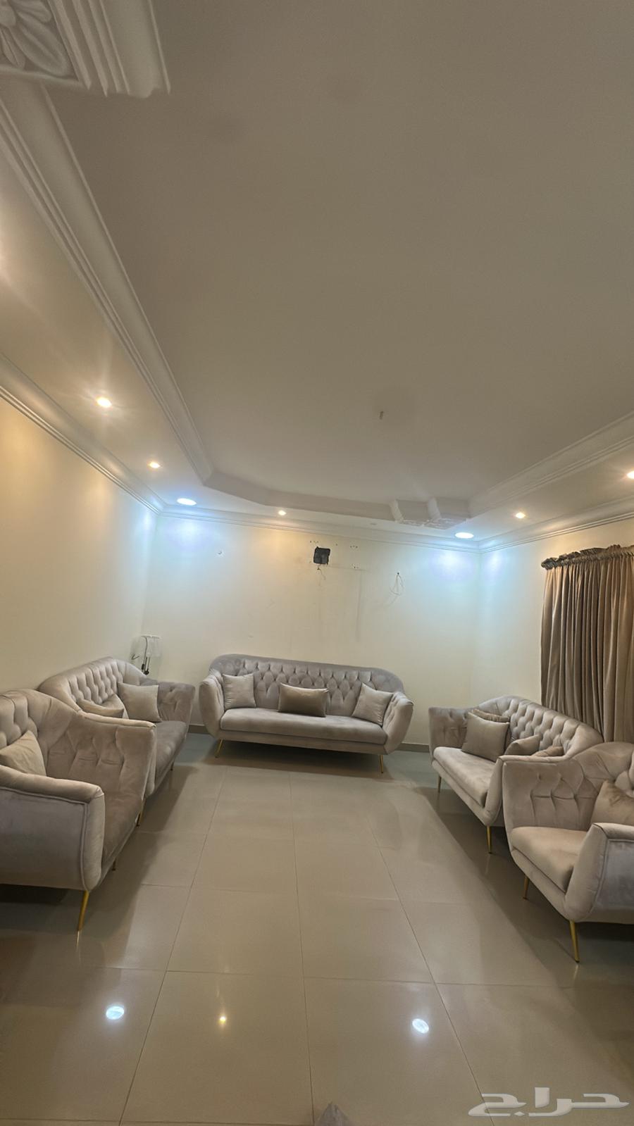 طقم كنب انيق لمجلس او صاله64454646675074113