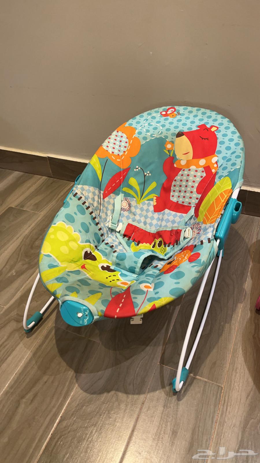 Rocking chair walk and sitting64449849642882112