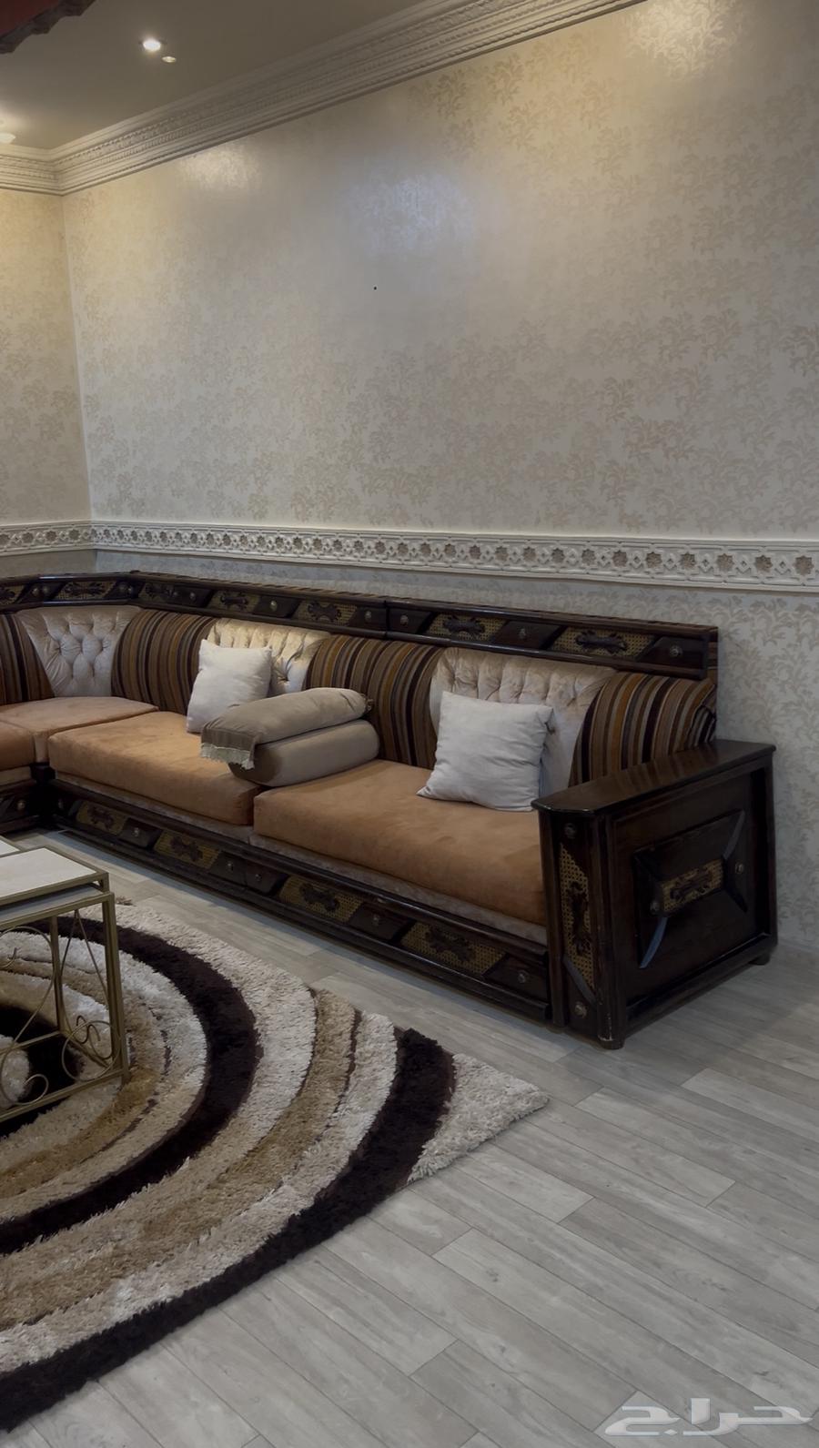 كنب مستخدم للبيع64449902562179113