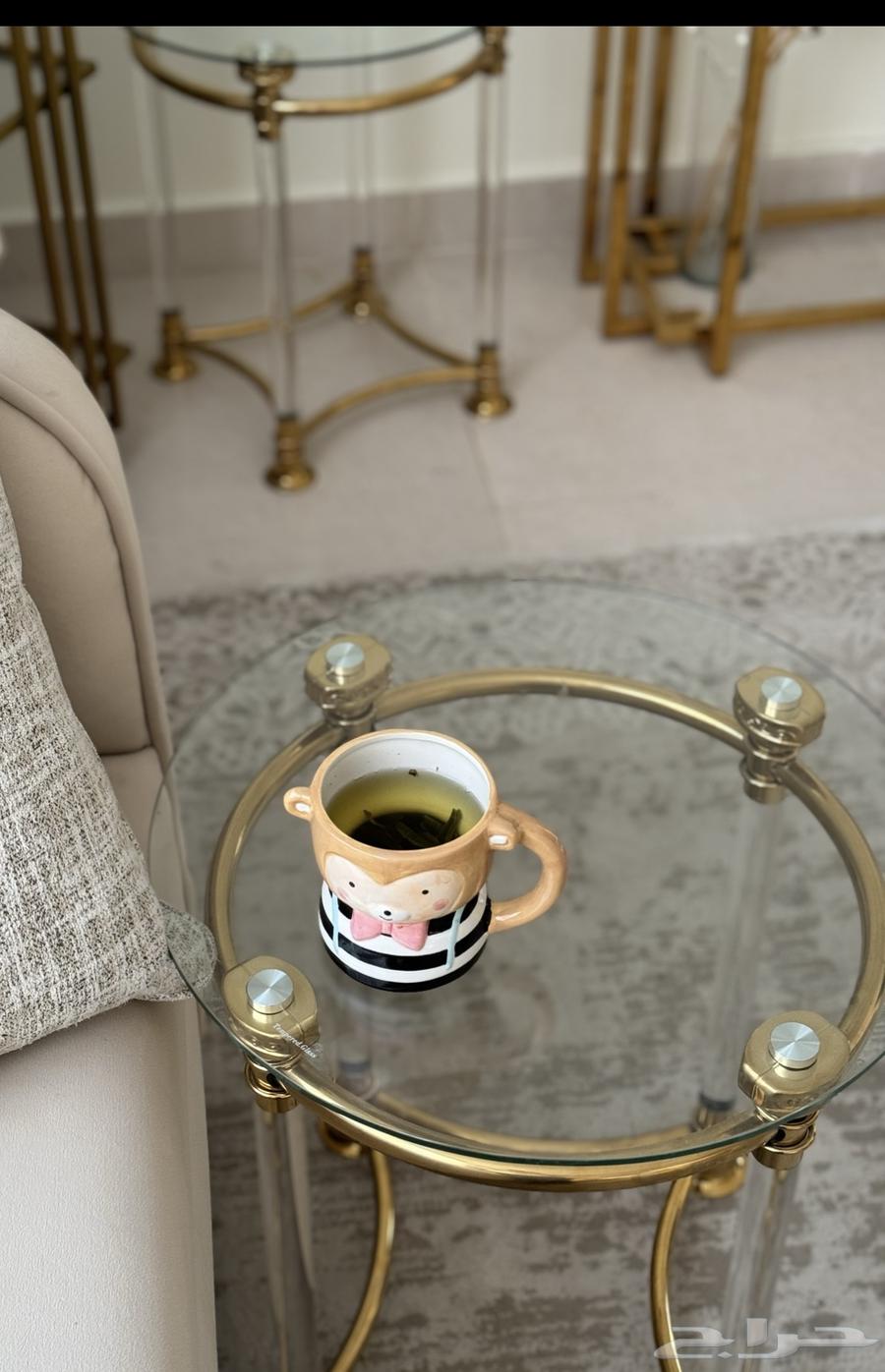 Dining table and 4 serving tables and a clean console with no damage64456693884290111