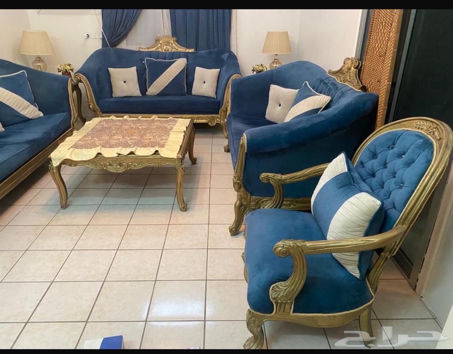 كنب كلاسيكي فاخر من الاخر للبيع بجده64450611407491111