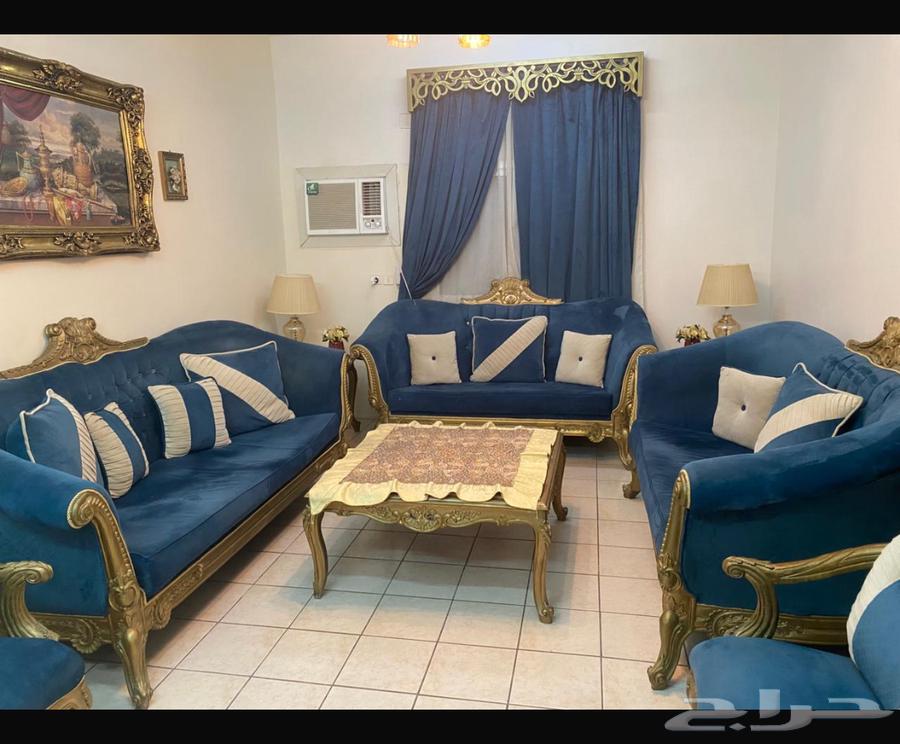 كنب كلاسيكي فاخر من الاخر للبيع بجده64450611407491110