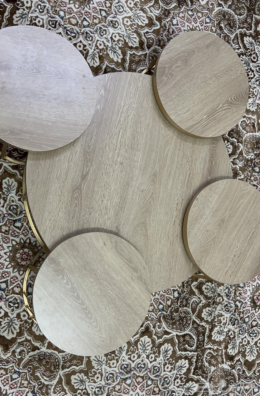 Round table with 4 side tables64456268830722113