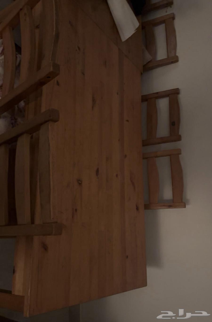 Dining table64464014029827110