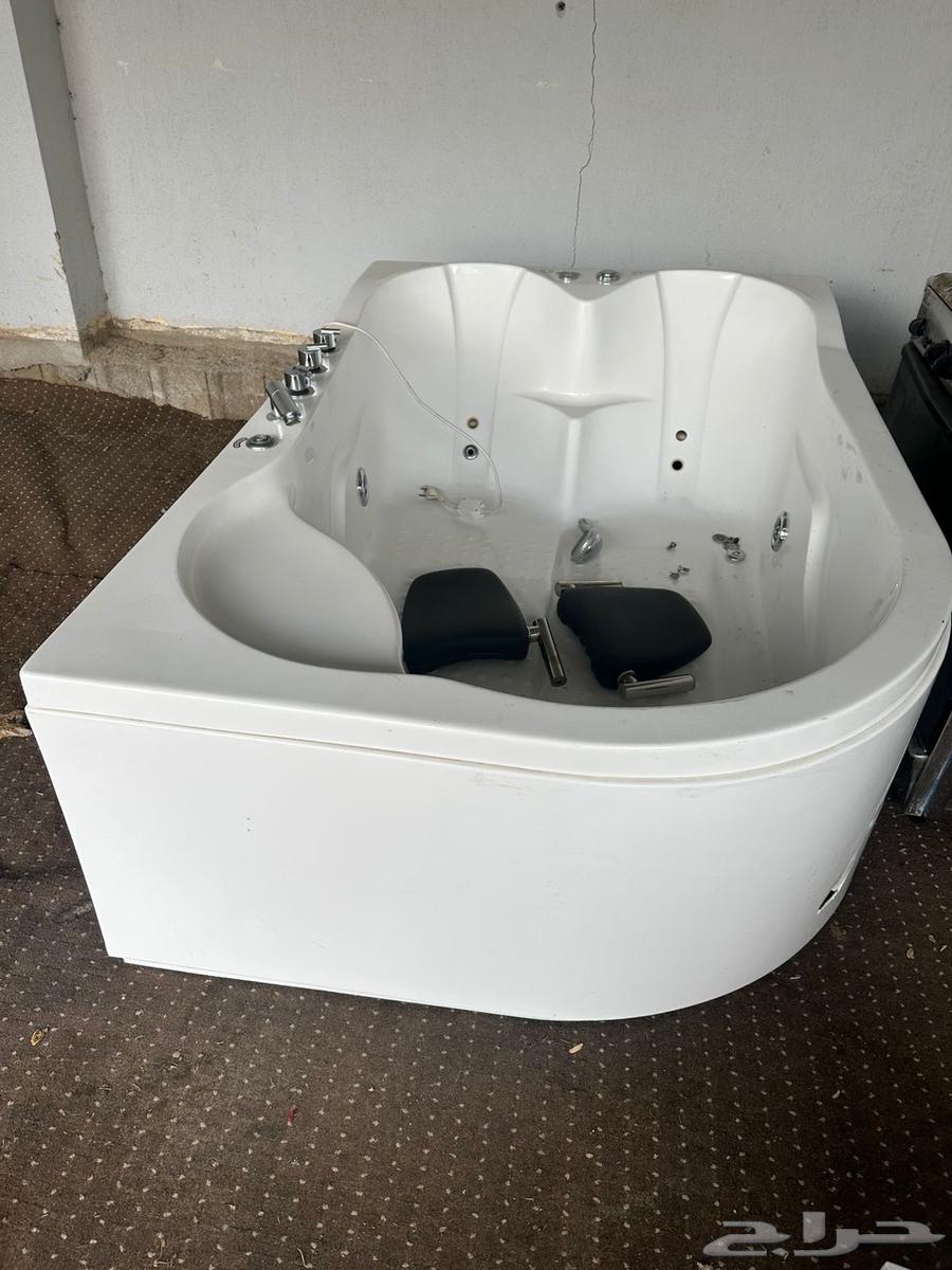 جاكوزي استخدم نضيف شبه جديد64455563369601111