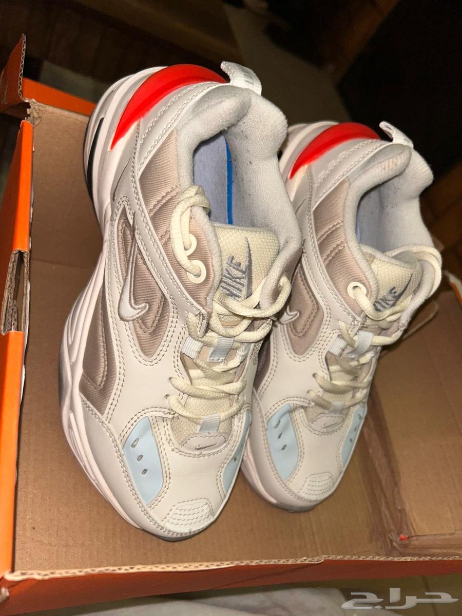 جزمتين نايك شبه جديده64456365394818111