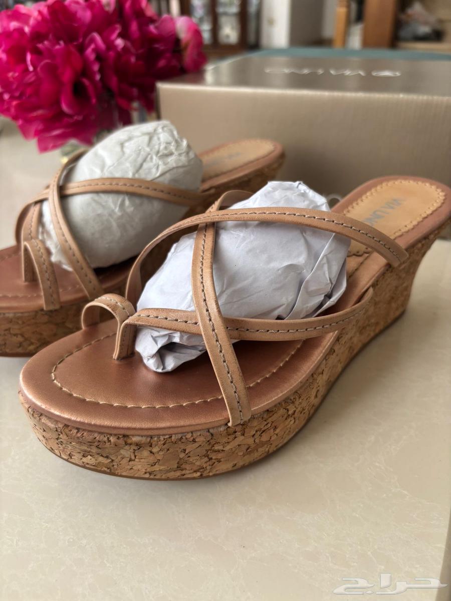 أحذية برازيلية من 150 الى 50 ريال المقاس 4064453889352194113