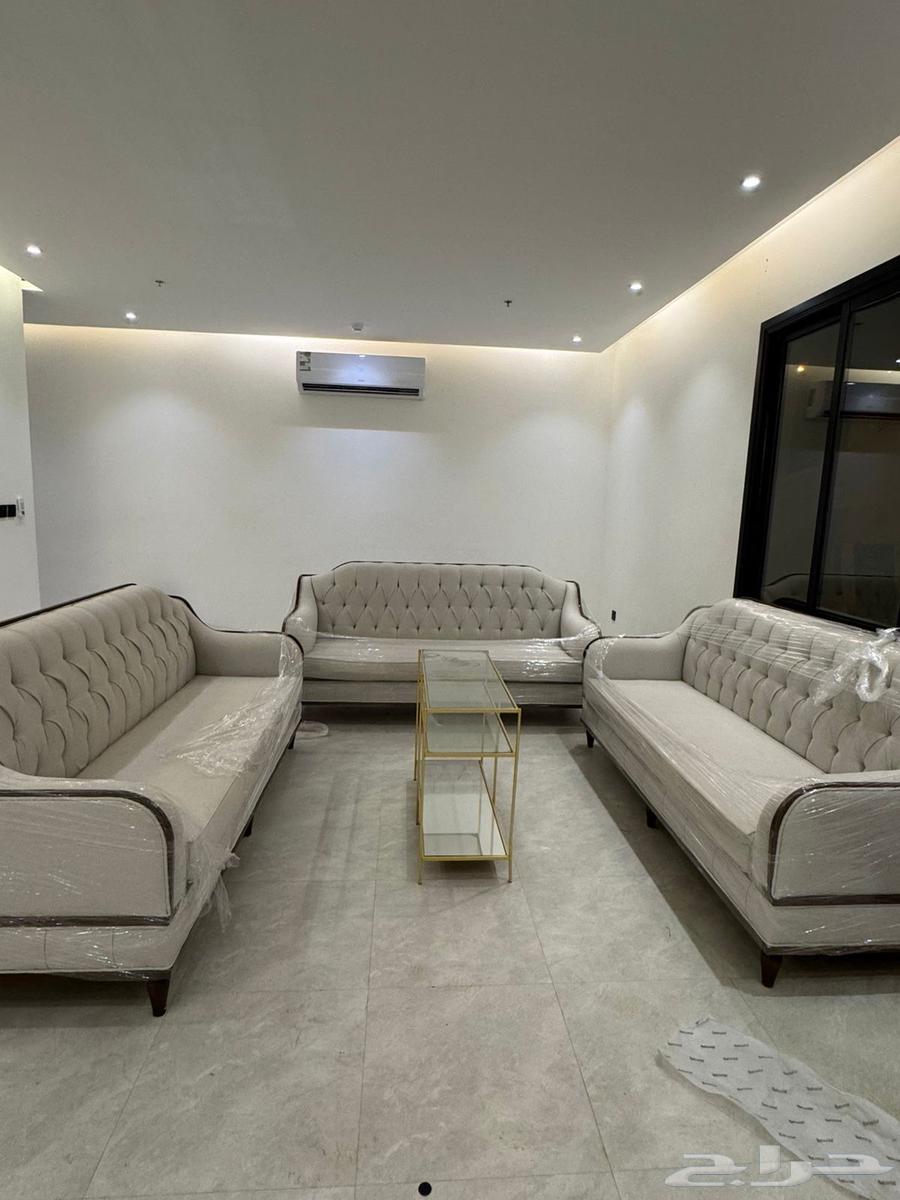 High-quality modern sofa for sale, in excellent and almost new condition (sofa only)64449704029315110