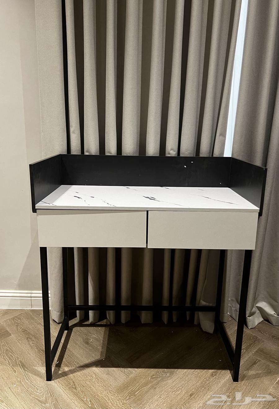 مكتب مودرن جديد من بيتونيا للبيع - لم يستخدم64453093302018112