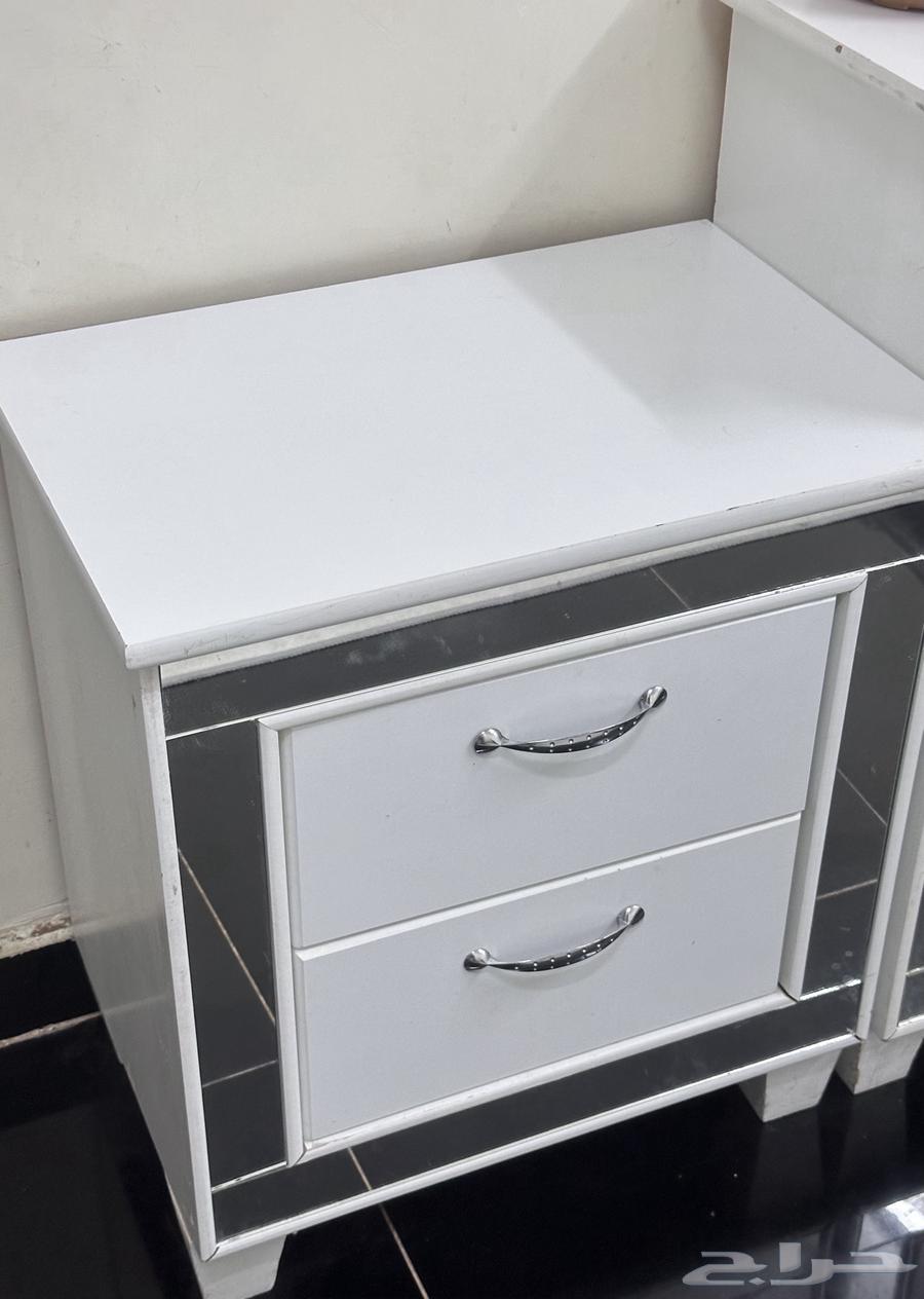 New double bed, unused, with two nightstands64455549618177111