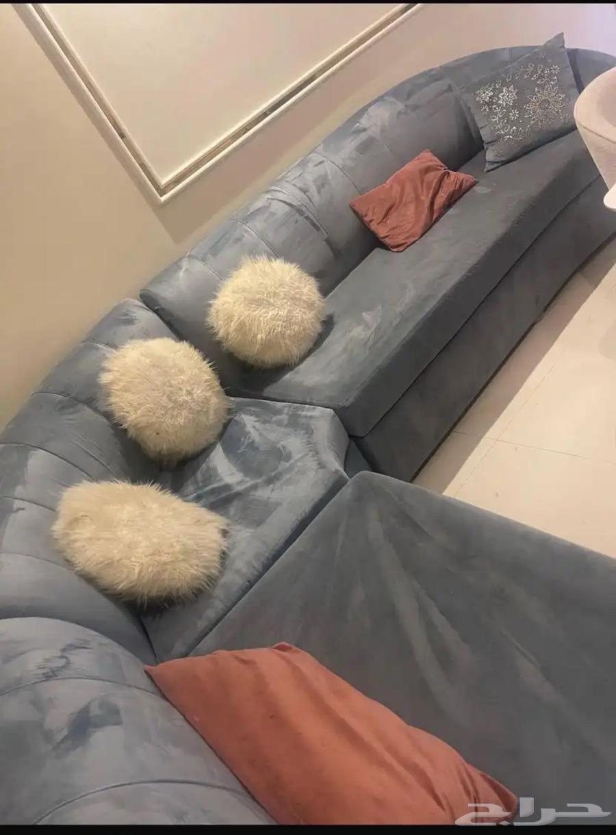 للبيع كنب شبه جديد بسعر مغري وكورنر كوفي ايكيا64456544635393112