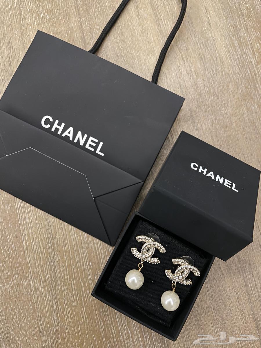 حلق شانيل جديد بكامل ملحقاته64453353090818110