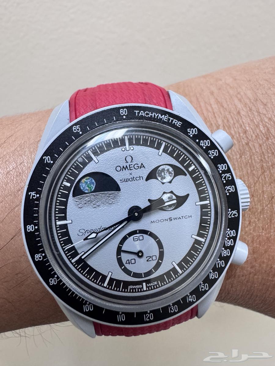 سواتش اوميجا شبه جديدة - بكرتونها64453038572419112