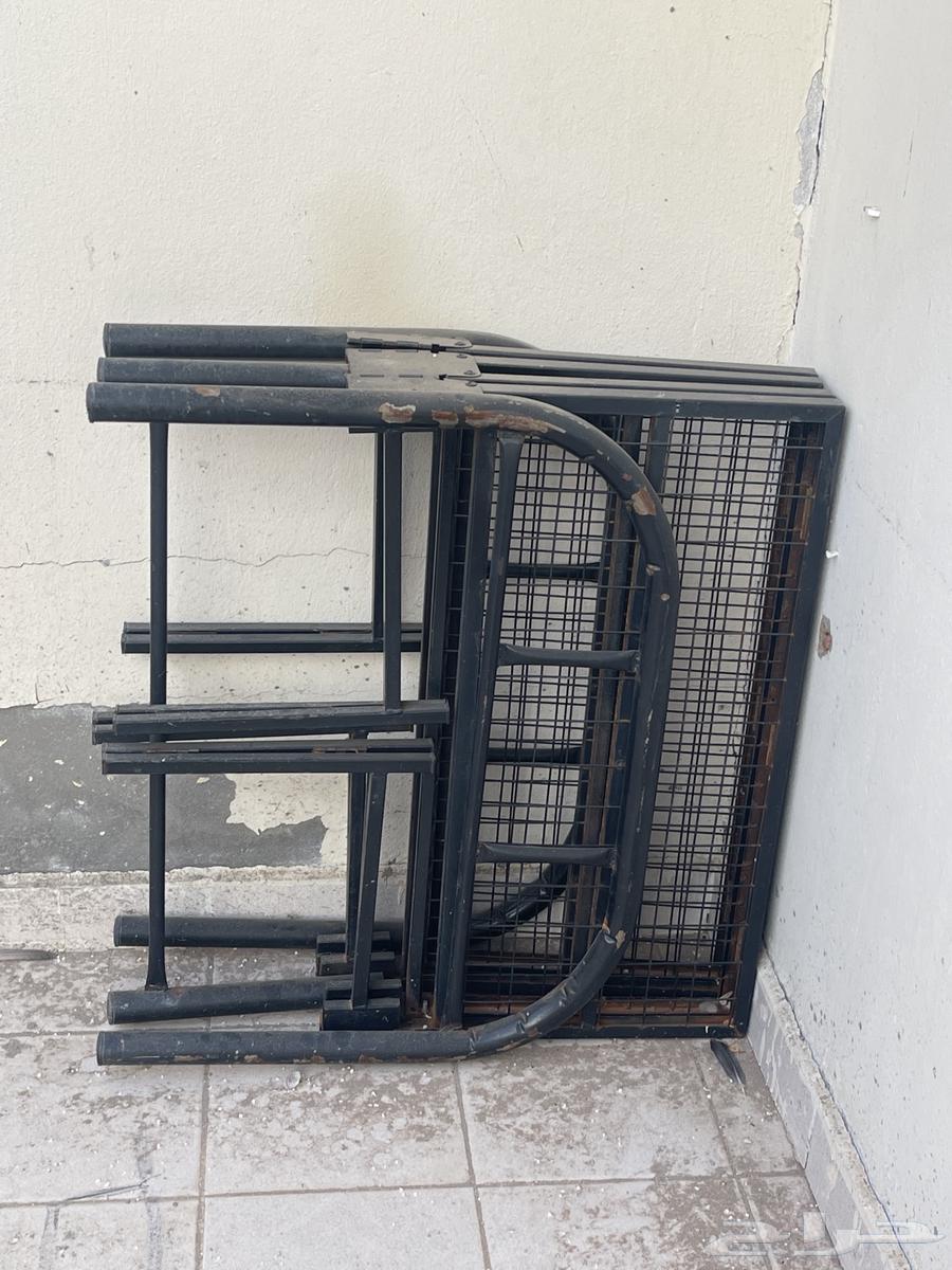 سرير حديد فردي بقيمة 80 ريال64454207584385110