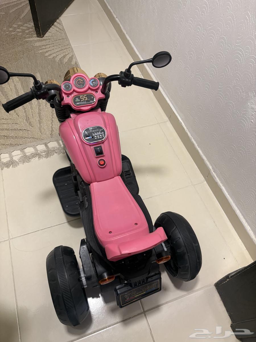 New scooter but the charger is missing, you'll find it in toy stores new64454950203779111