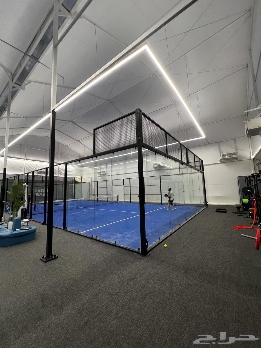 ملعب بادل موندو للبيع64454922679938110