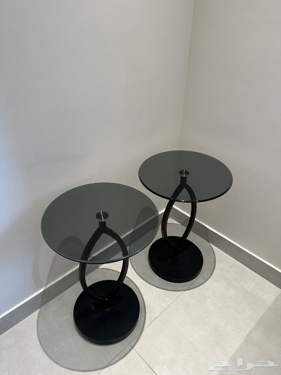 اثاث للبيع ( طاولات خدمة  ابجاوره  ثريا)64453820115331113