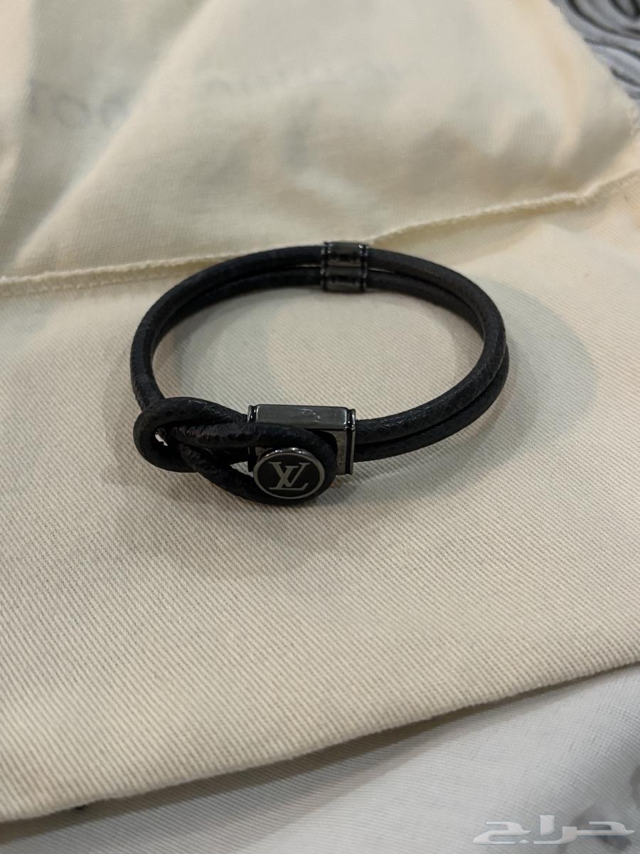 للبيع سوارة LV رجالية اصلية64455700360323113