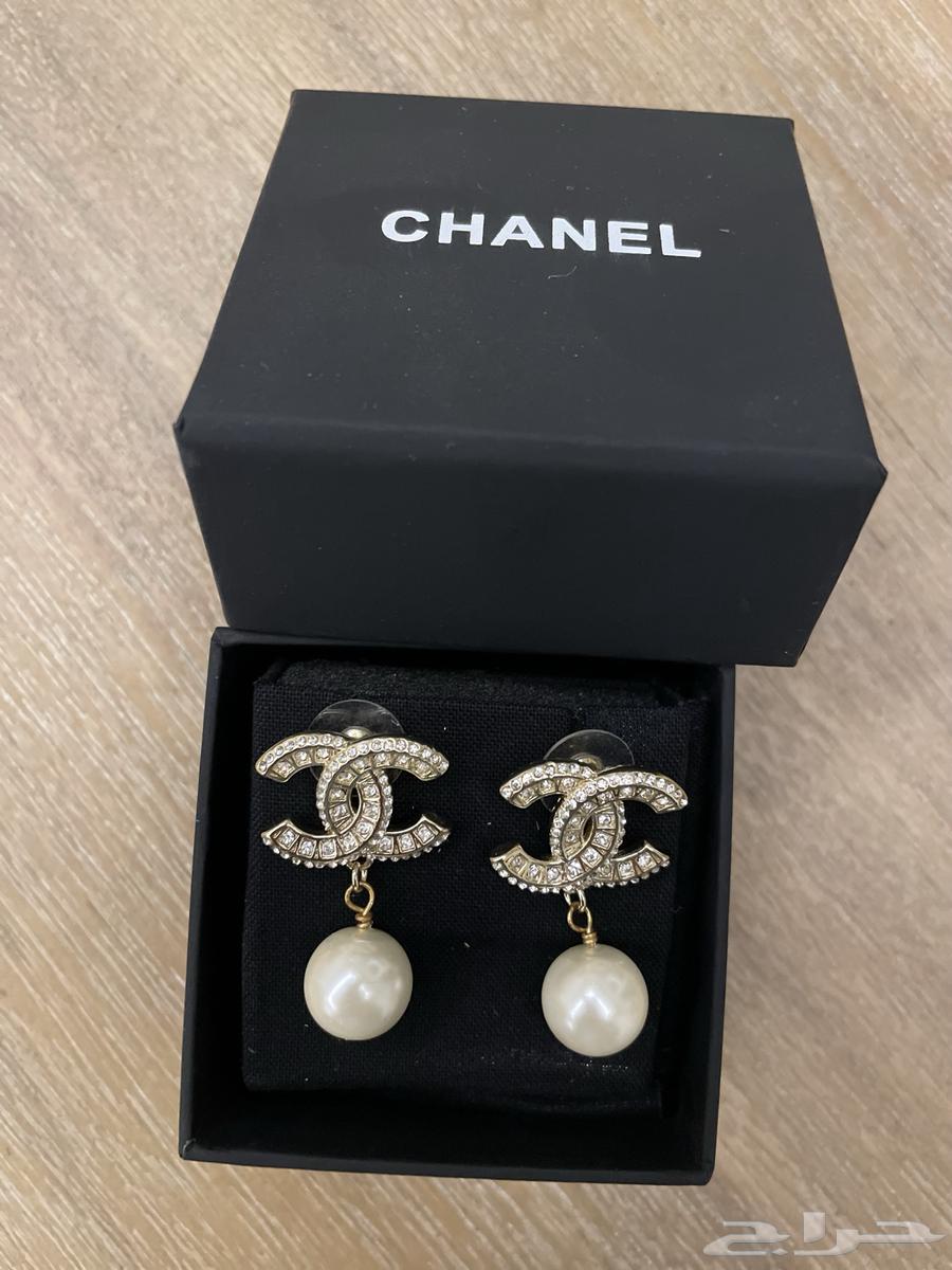 حلق شانيل جديد بكامل ملحقاته64453353090818112