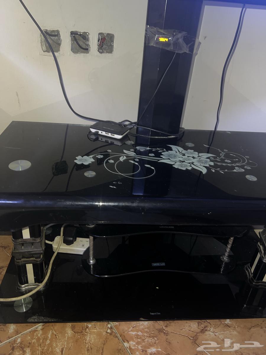 Table with screen for 10064452225053313110