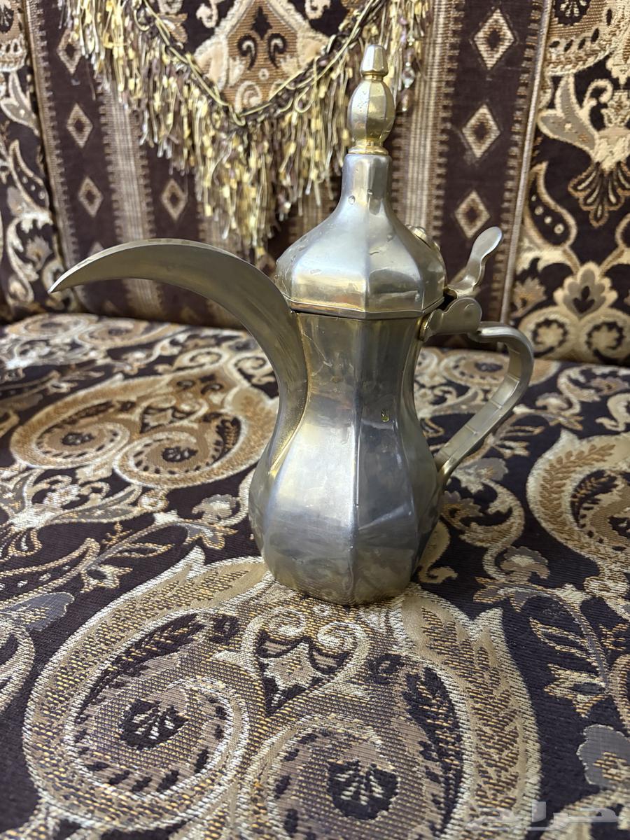 دلال للبيع64451298010241113